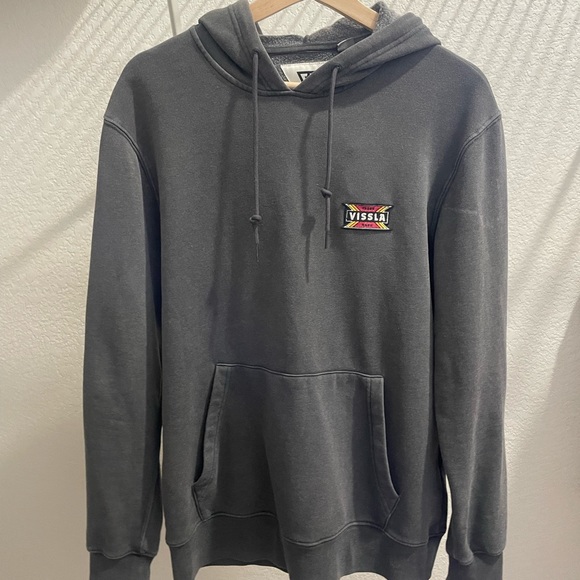 VISSLA Solid arts Eco PO Hoodie Phantom II New With Tags Size Medium - Picture 1 of 3